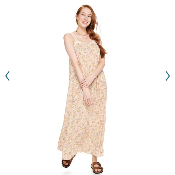 SO Dresses & Skirts - NWT. Juniors’ SO Lace Cami Maxi Dress Small